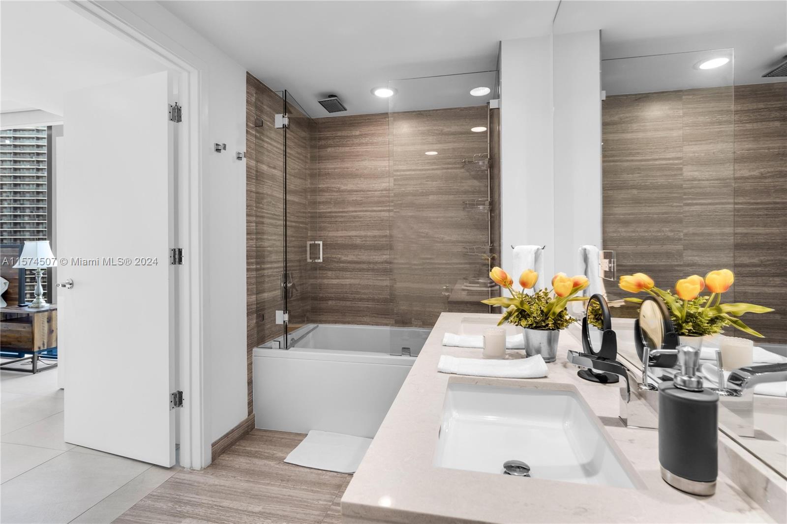 1010 BRICKELL CONDO - Residential