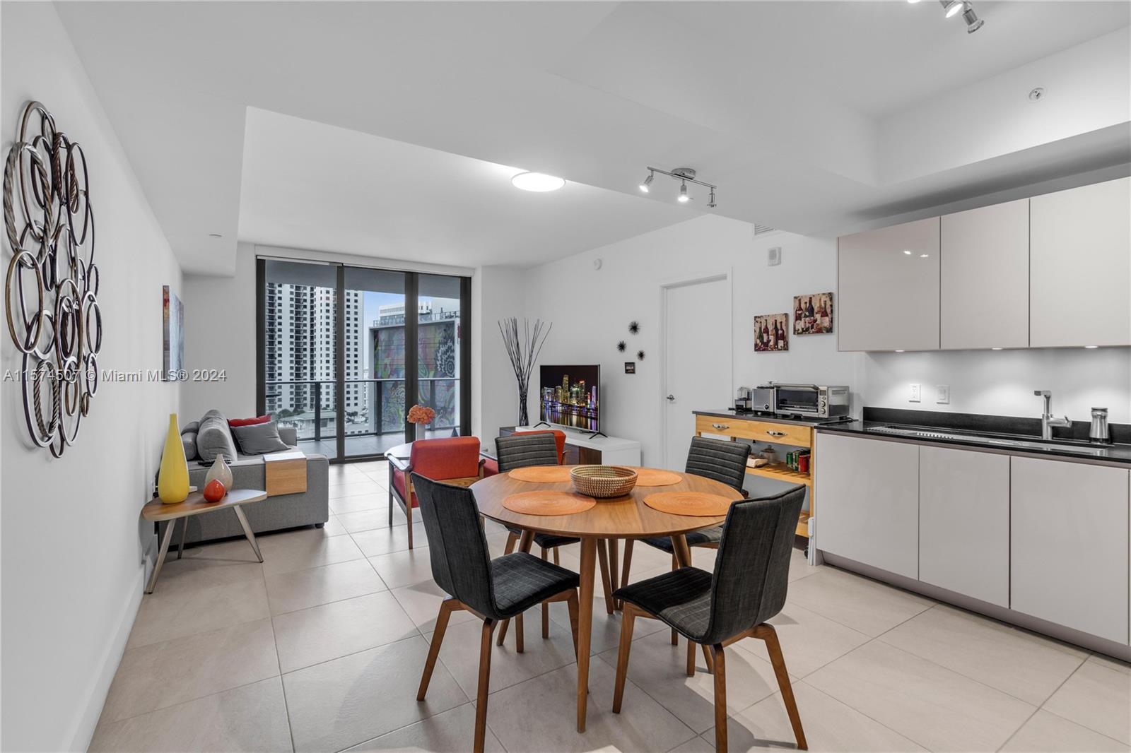1010 BRICKELL CONDO - Residential