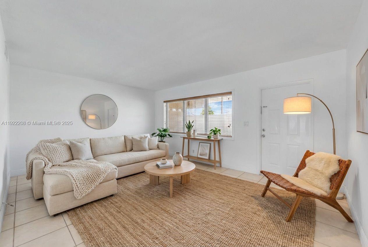 FLORIDIAN ARMS CONDO - Residential