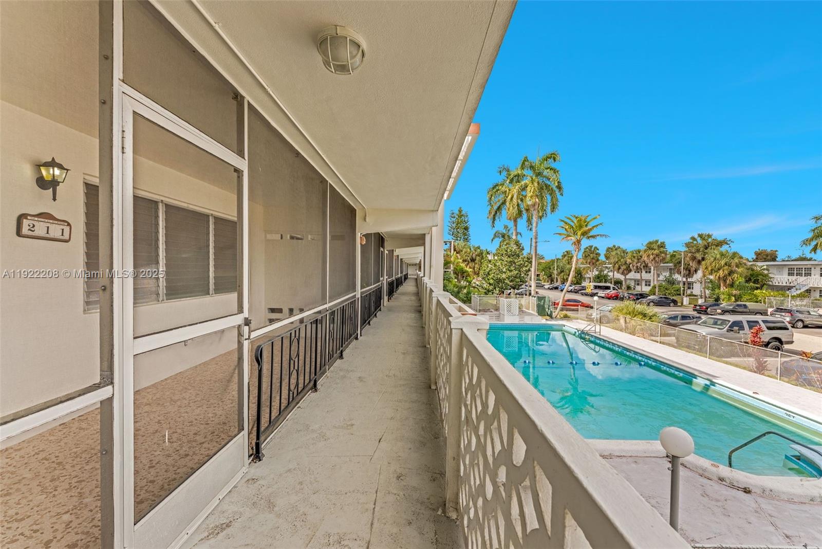 FLORIDIAN ARMS CONDO - Residential