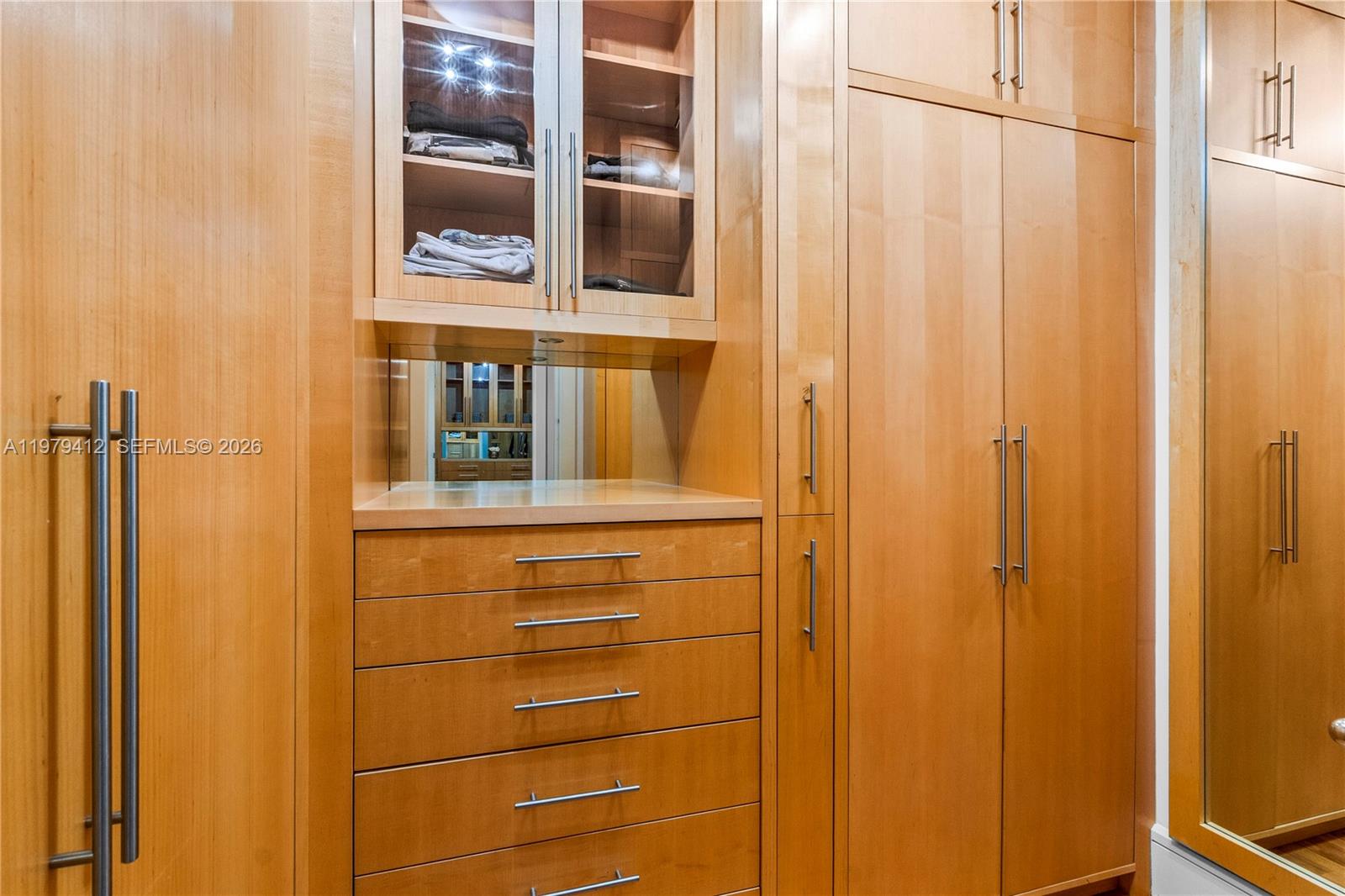 SNAPPER CREEK LAKES SUB - Residential