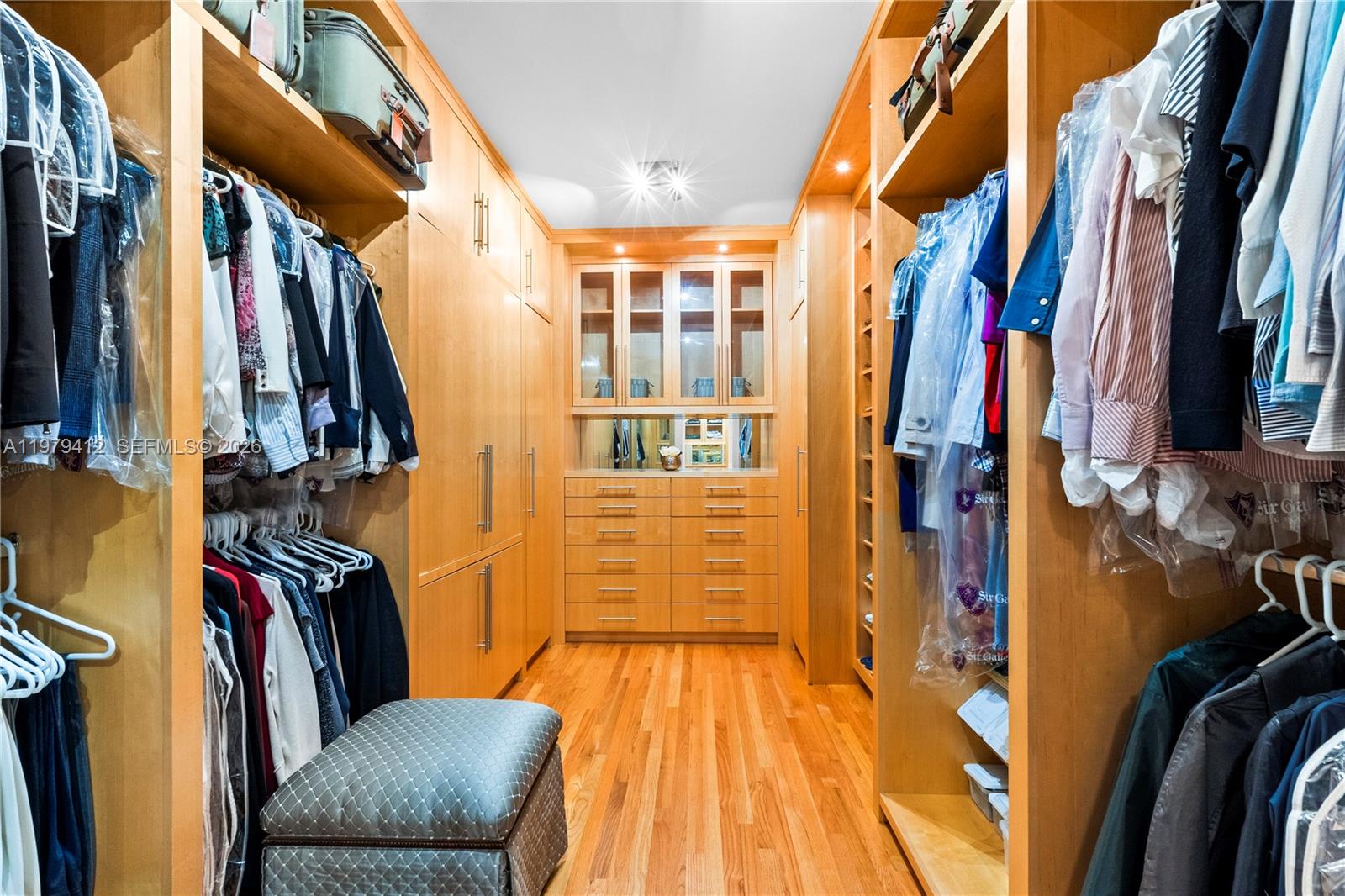 SNAPPER CREEK LAKES SUB - Residential