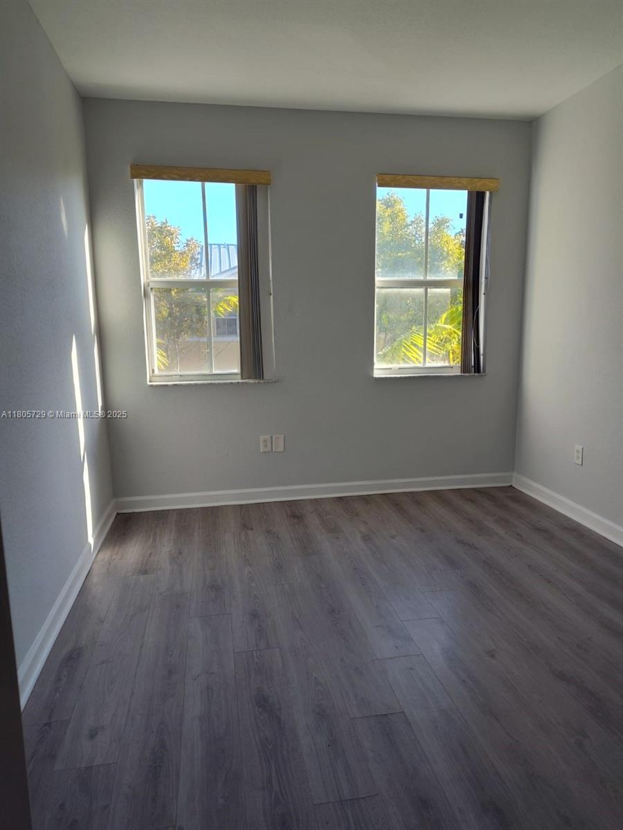 SHOMA TOWNHOMES AT ROYAL - Residential