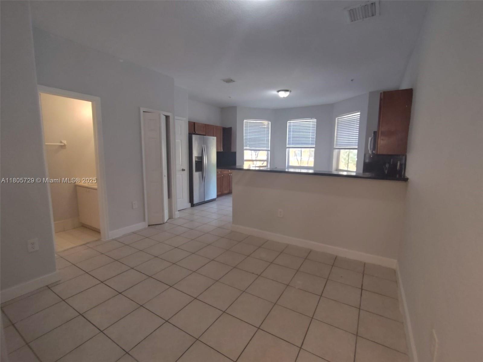 SHOMA TOWNHOMES AT ROYAL - Residential