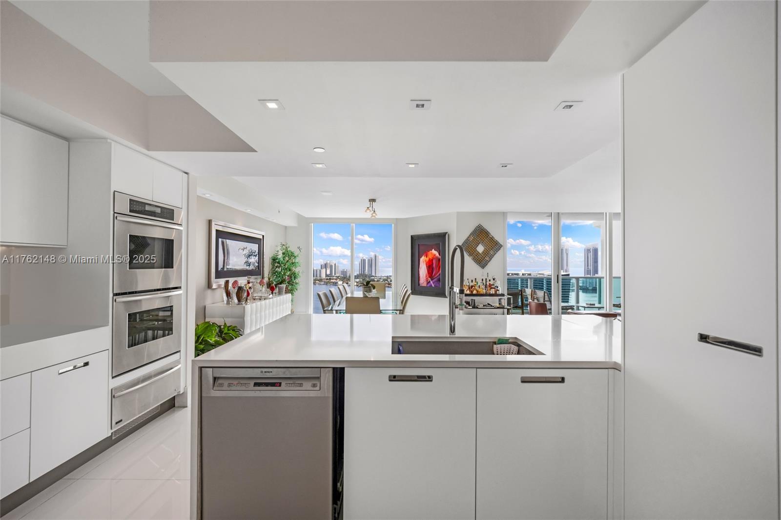 THE PENINSULA II CONDO - Residential