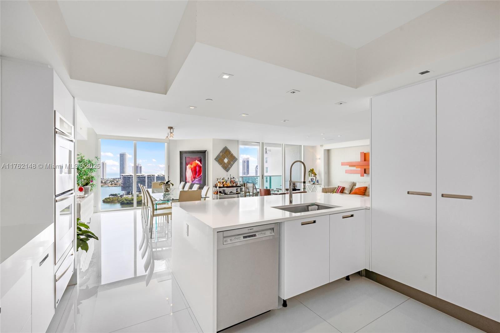 THE PENINSULA II CONDO - Residential