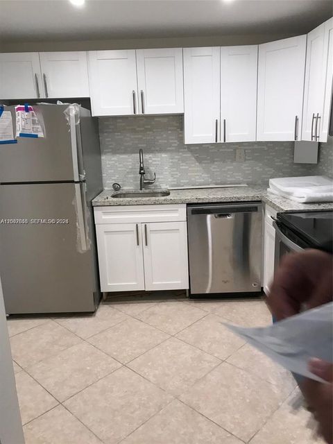 Tiny photo for 200 NE 178th Dr #505, Sunny Isles Beach, FL 33160 (MLS # A12007853)