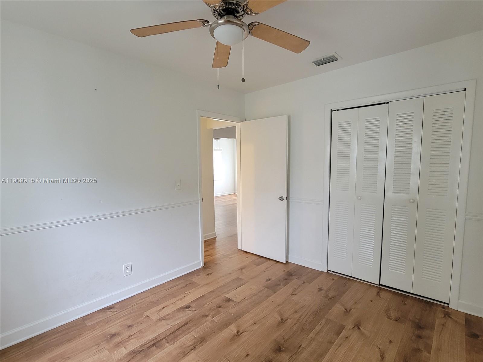 TAMIAMI PINES REV PLAT - Residential Lease