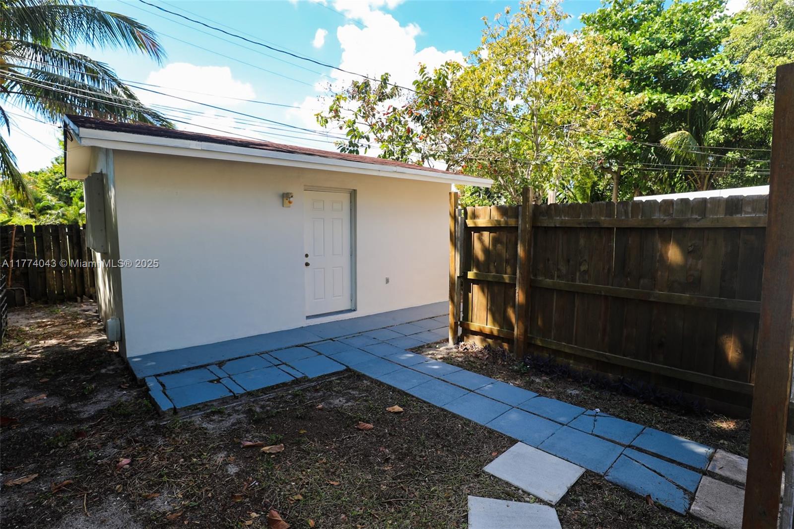 WEST MIAMI SHORES SEC D - Residential
