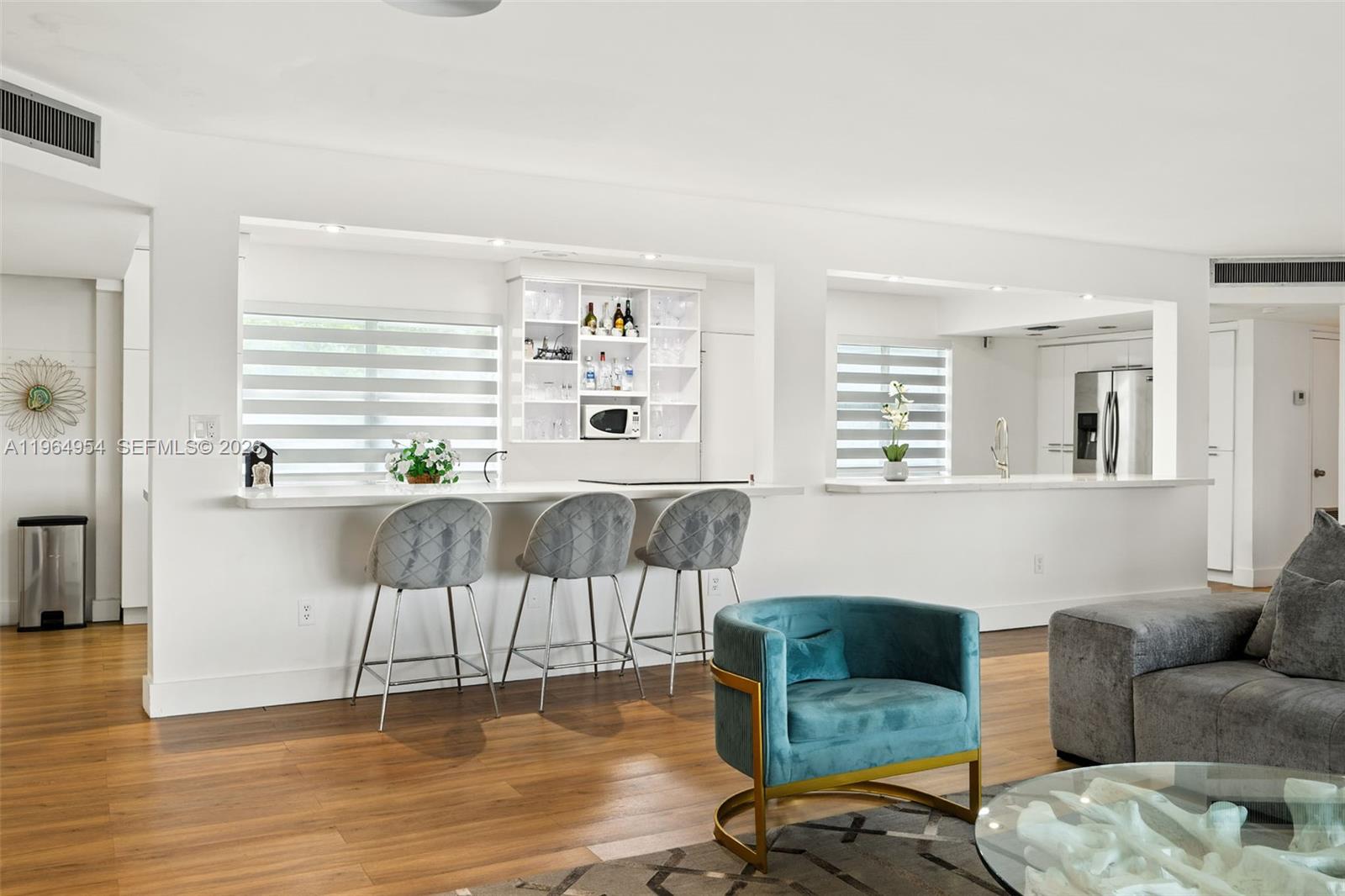 THIRD FORUM CONDOMINIUM - Residential