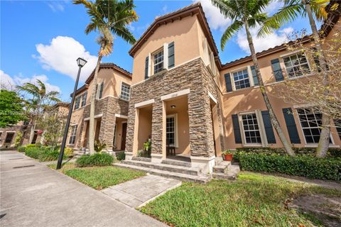 16958 SW 92nd St 16958 Miami FL 33196