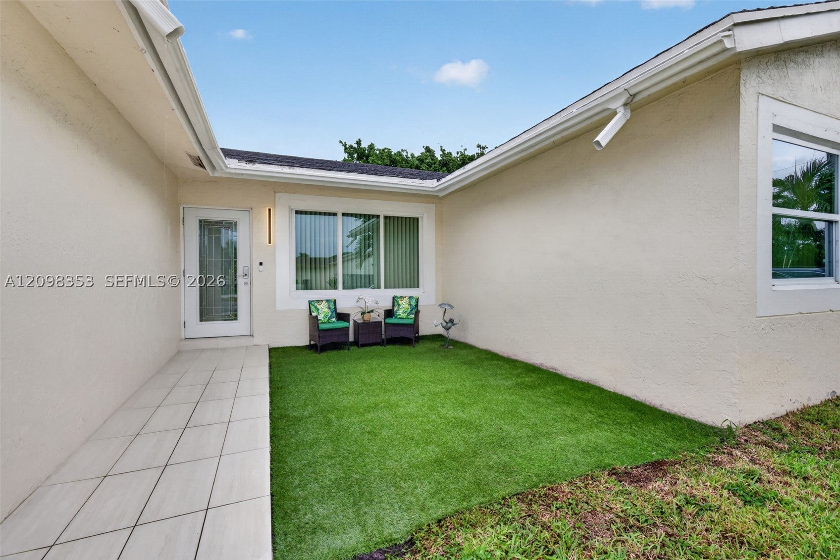 4904 NW 96th Ave