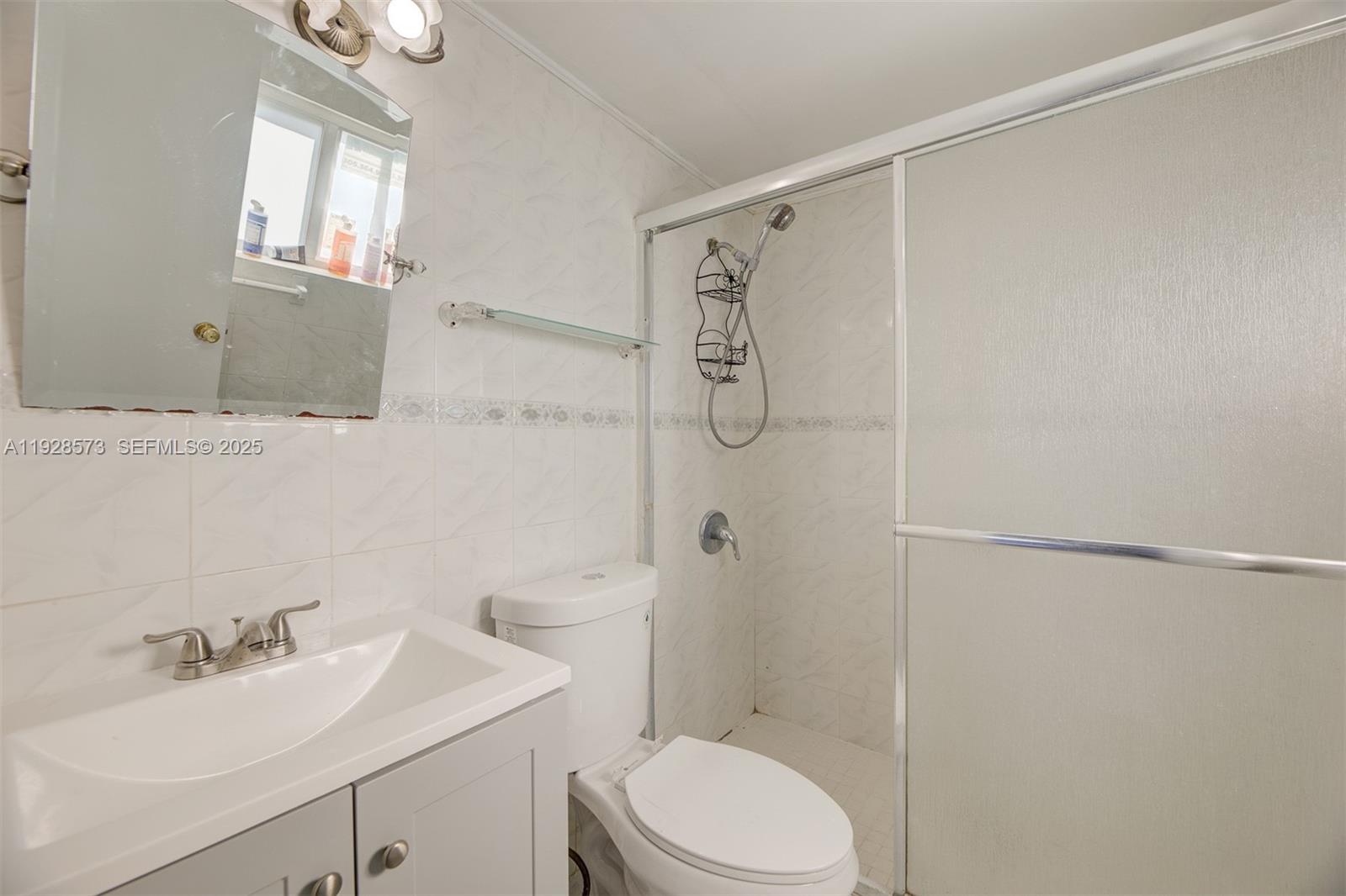 LAKE FOREST SEC 3 - Residential Lease