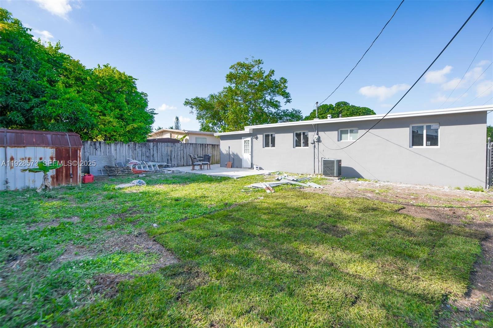 LAKE FOREST SEC 3 - Residential Lease