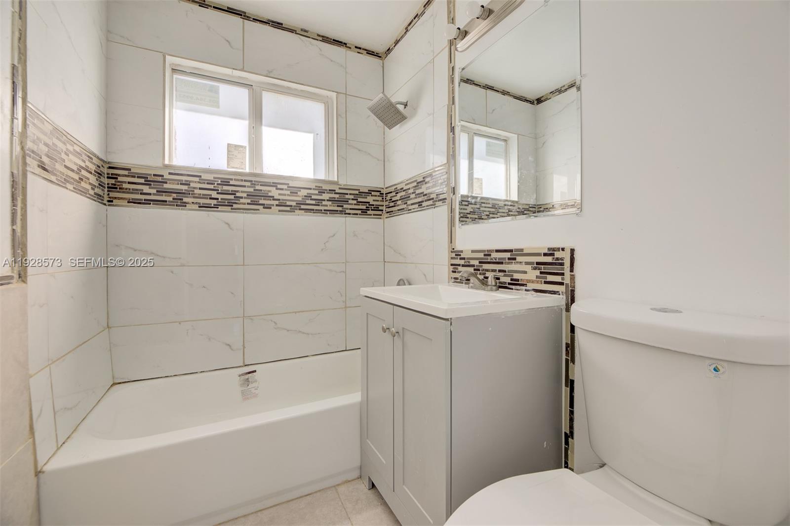 LAKE FOREST SEC 3 - Residential Lease