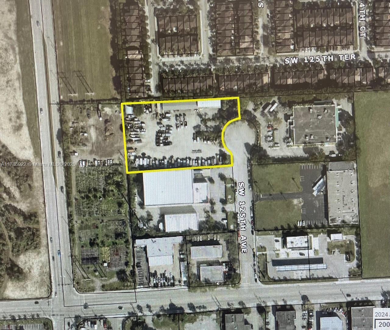 Prime 2.1-Acre Industrial Lot in West Kendall For Sale – Income-Producing
A rare opportunity to own one of the last remaining industrial-zoned parcels in West Kendall! Covering 91,276 sq. ft. (2.1 acres), this prime lot offers multiple development possibilities— ideally suited for a self-storage facility, corporate headquarters, or a distribution center.
The tenant pays $264,000 annually plus the real estate taxes on the current lease which is set to expire (with no renewal options) on December 31st, 2027. This property provides an immediate revenue stream while you finalize building plans and secure permits. Take advantage of this time to plan, design, and execute your vision.
Located in a quiet cul-de-sac just off of 4 lane 128th street.