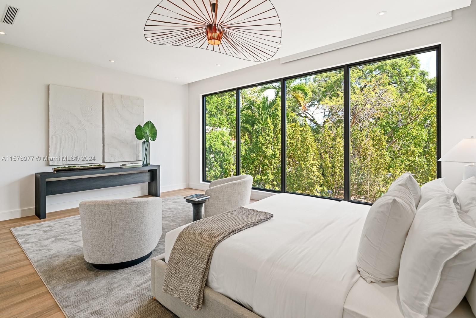 PALM TERRACE - Residential