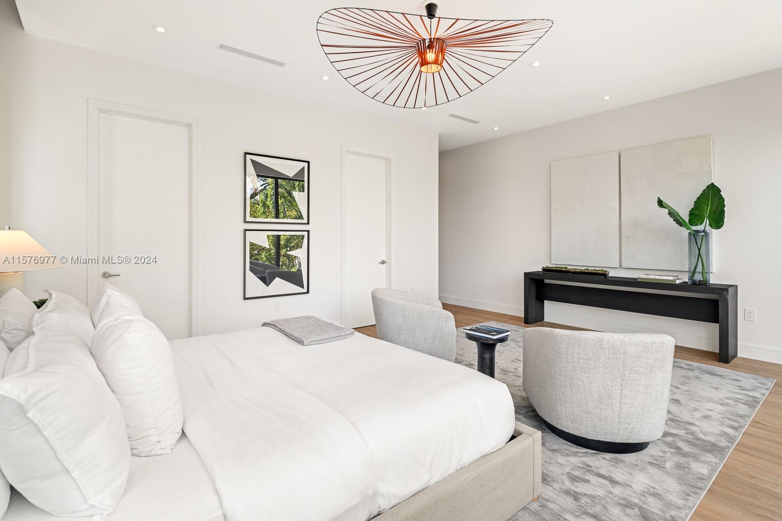 PALM TERRACE - Residential