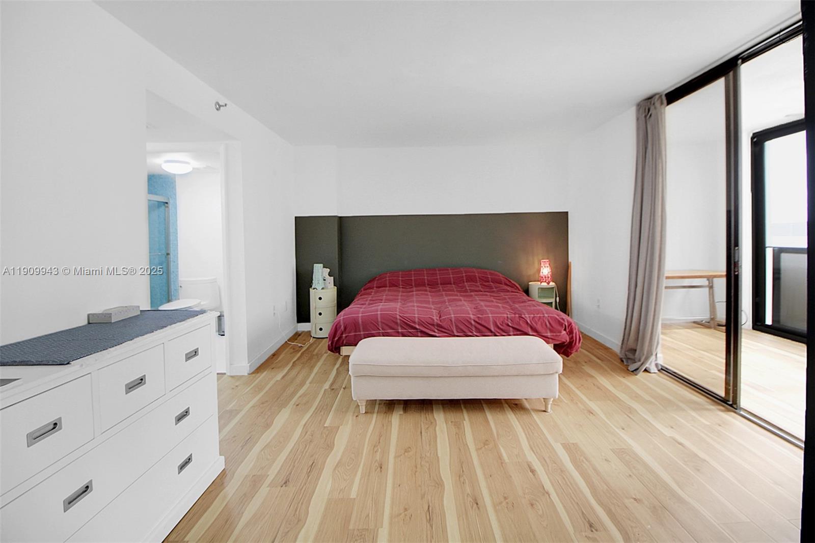 THE GEORGIAN CONDO - Residential Lease