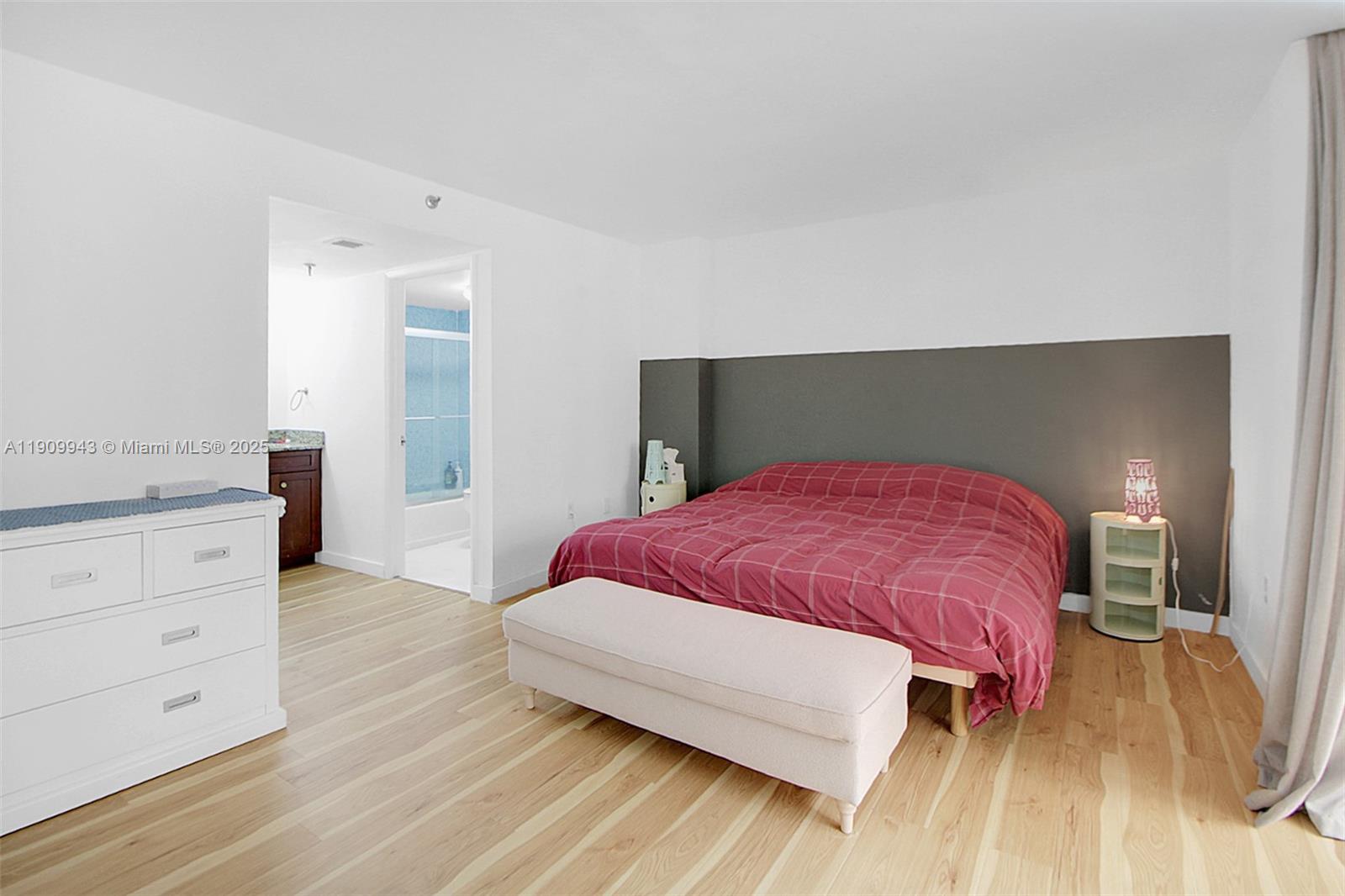 THE GEORGIAN CONDO - Residential Lease