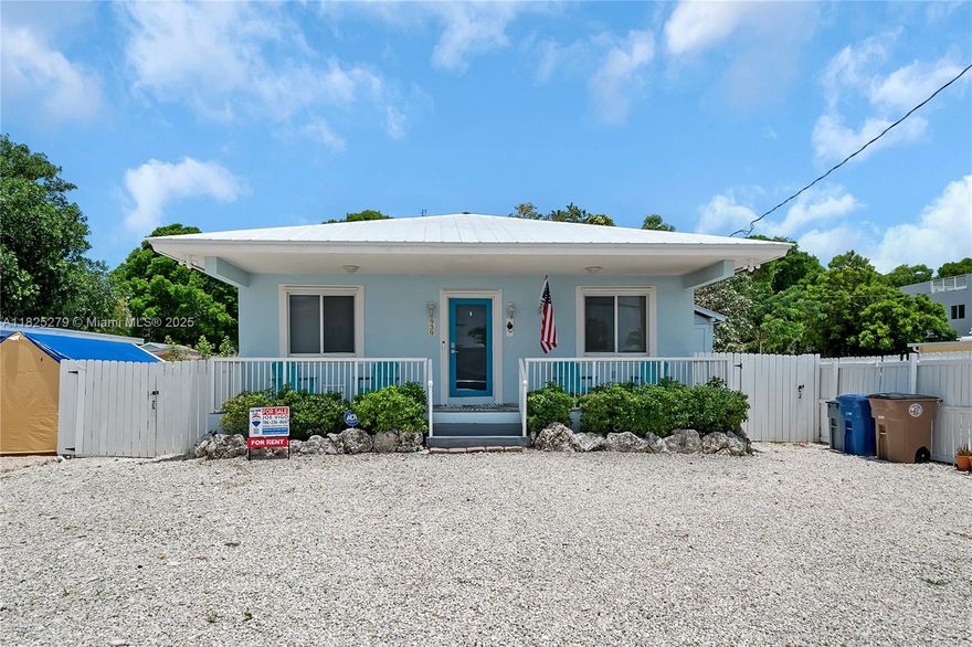 REDUCED TO SELL! Bring your offer.
Move-In Ready Keys Retreat!
Escape to this charming 3 bed, 2 bath home set on a spacious lot in the Florida Keys—just 45 minutes from the mainland. This cozy, well-kept gem is perfect for full-time living, weekend getaways, or investment potential with short- or long-term rental appeal. Enjoy nearby schools, shopping, dining, and boat ramps, plus easy access to boating, fishing, snorkeling, and everything water sports. Don't miss your chance to live the laid-back Keys lifestyle in your own tropical retreat!