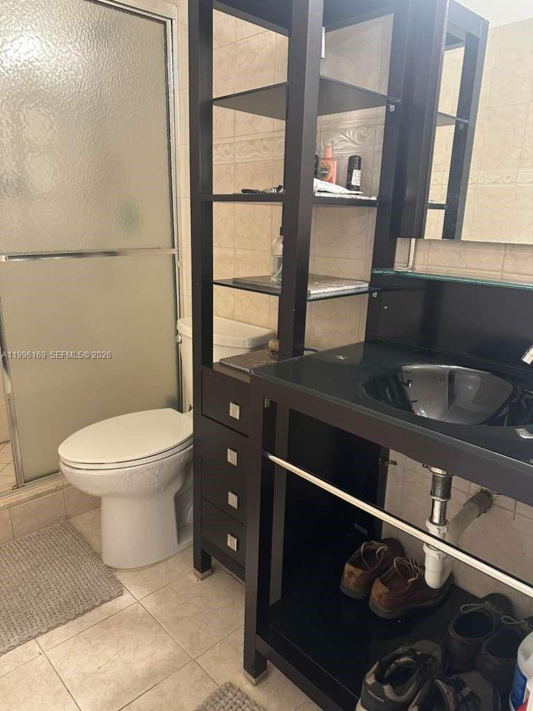 EVERETT ARMS NO 4 CONDO - Residential