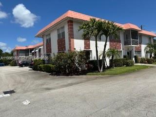 EVERETT ARMS NO 4 CONDO - Residential