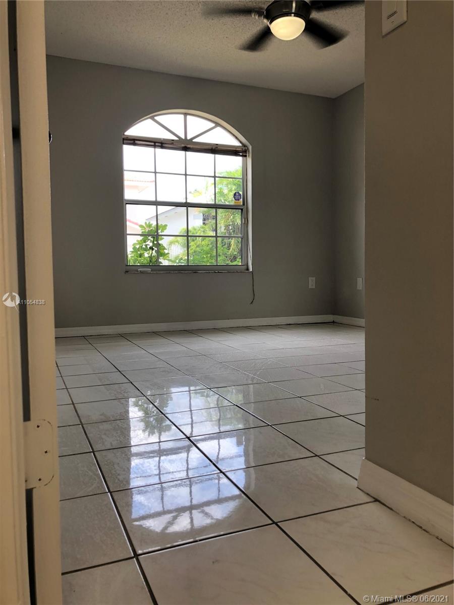 IVIS AT LOYOLA - Residential Lease