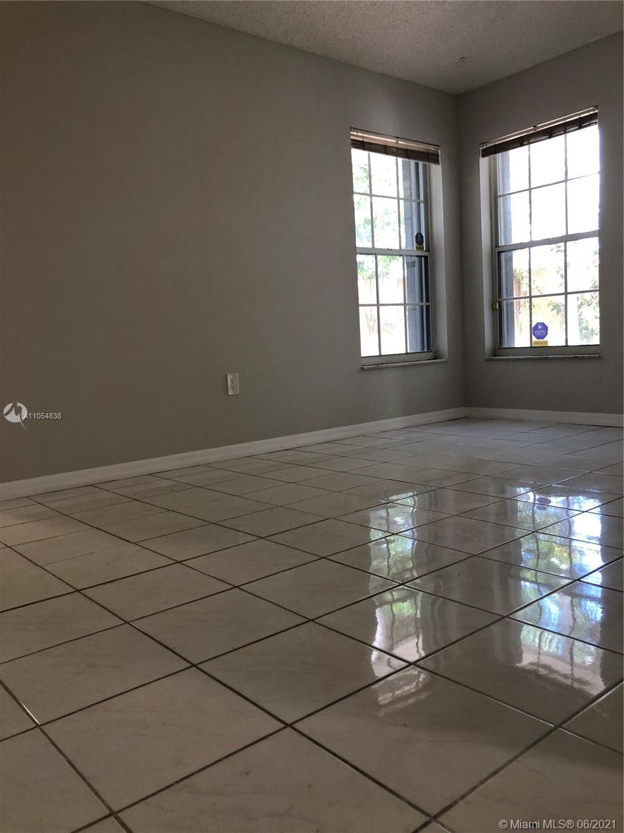 IVIS AT LOYOLA - Residential Lease