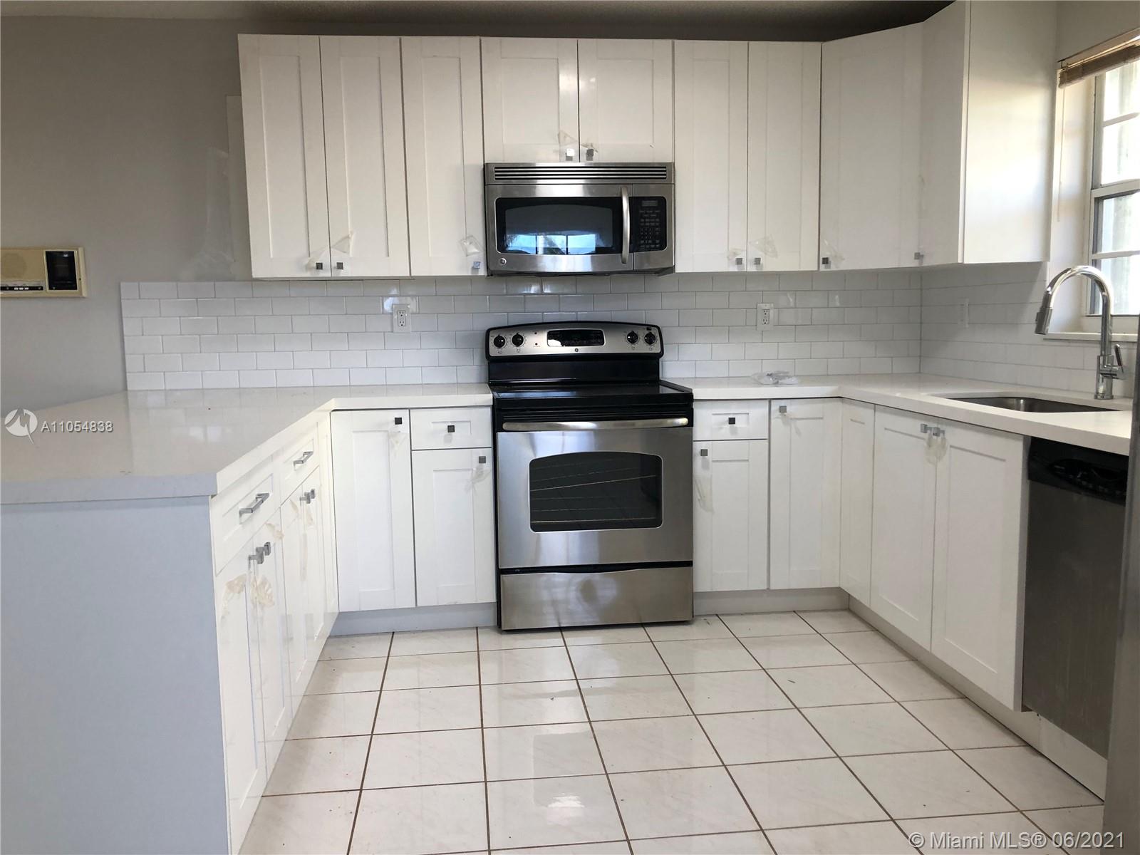 IVIS AT LOYOLA - Residential Lease