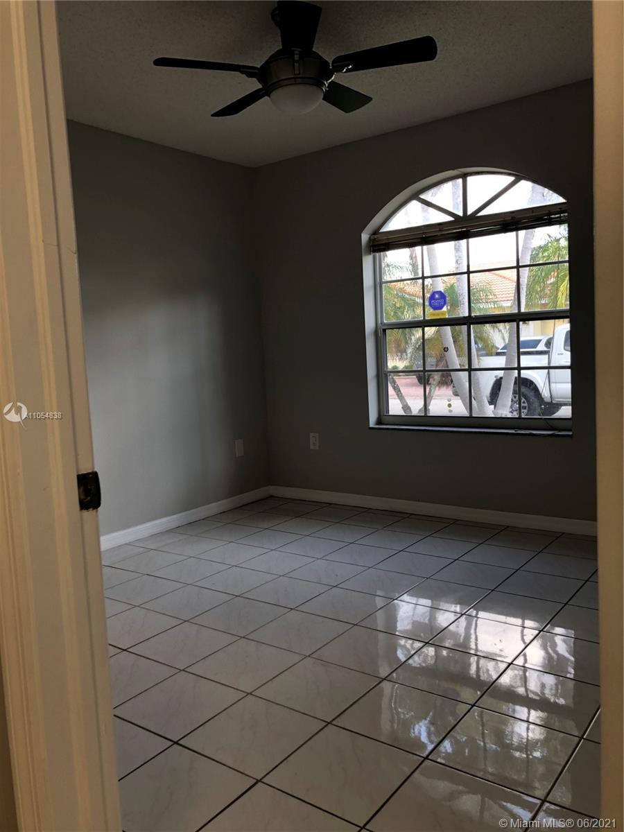 IVIS AT LOYOLA - Residential Lease