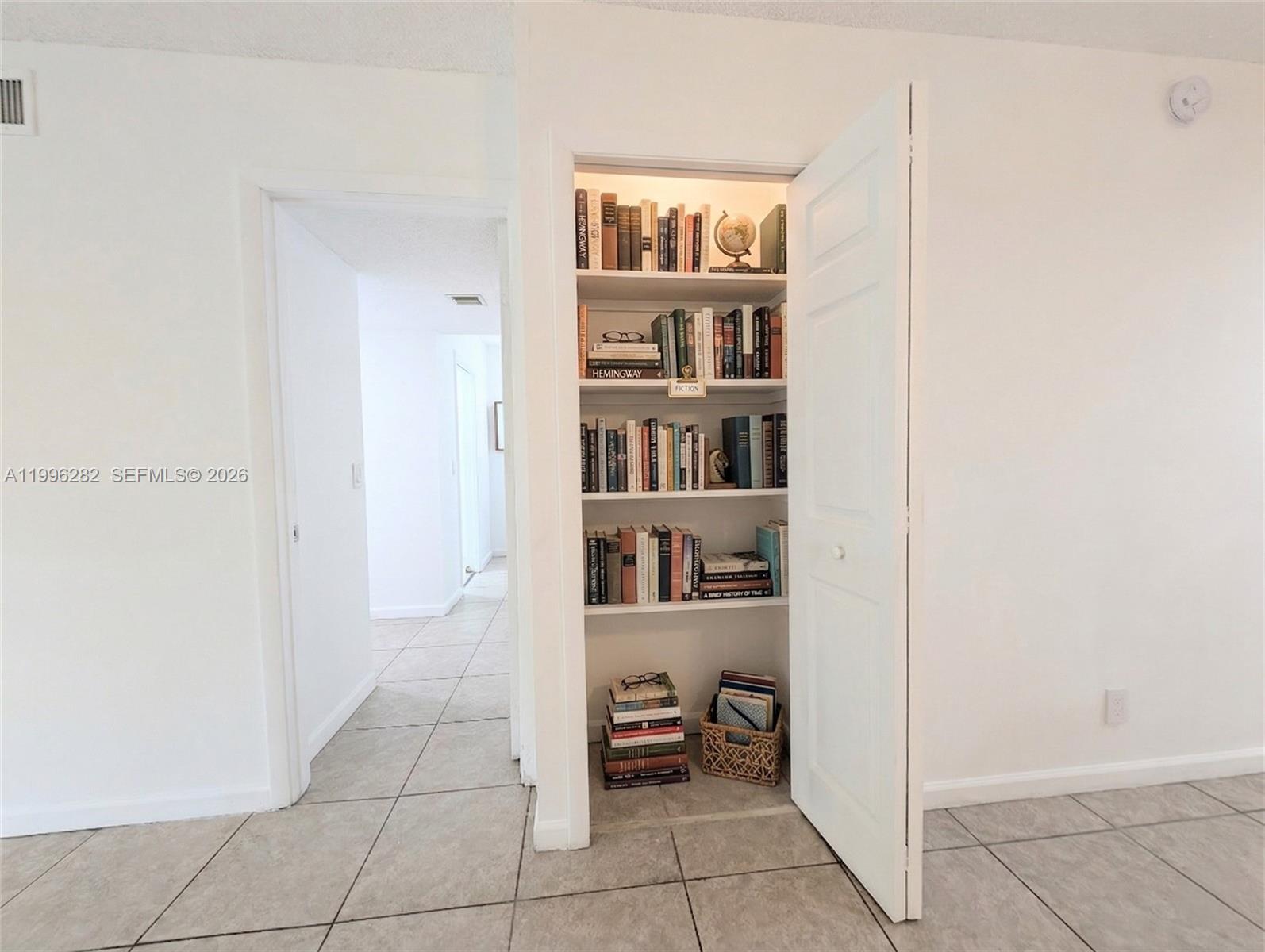 RACQUET CLUB APTS AT BONA - Residential