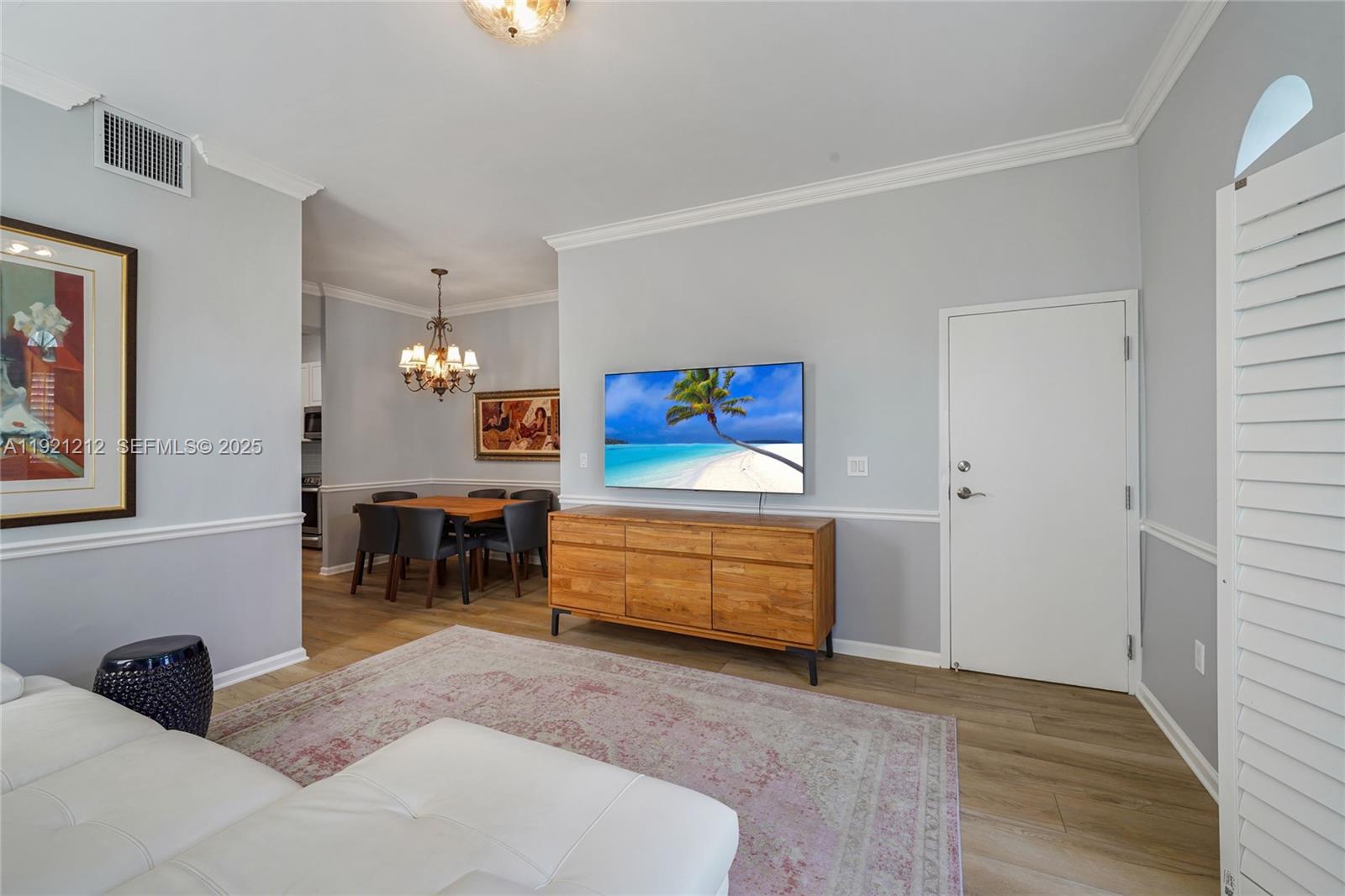 2870 PINE TREE CONDO - Residential