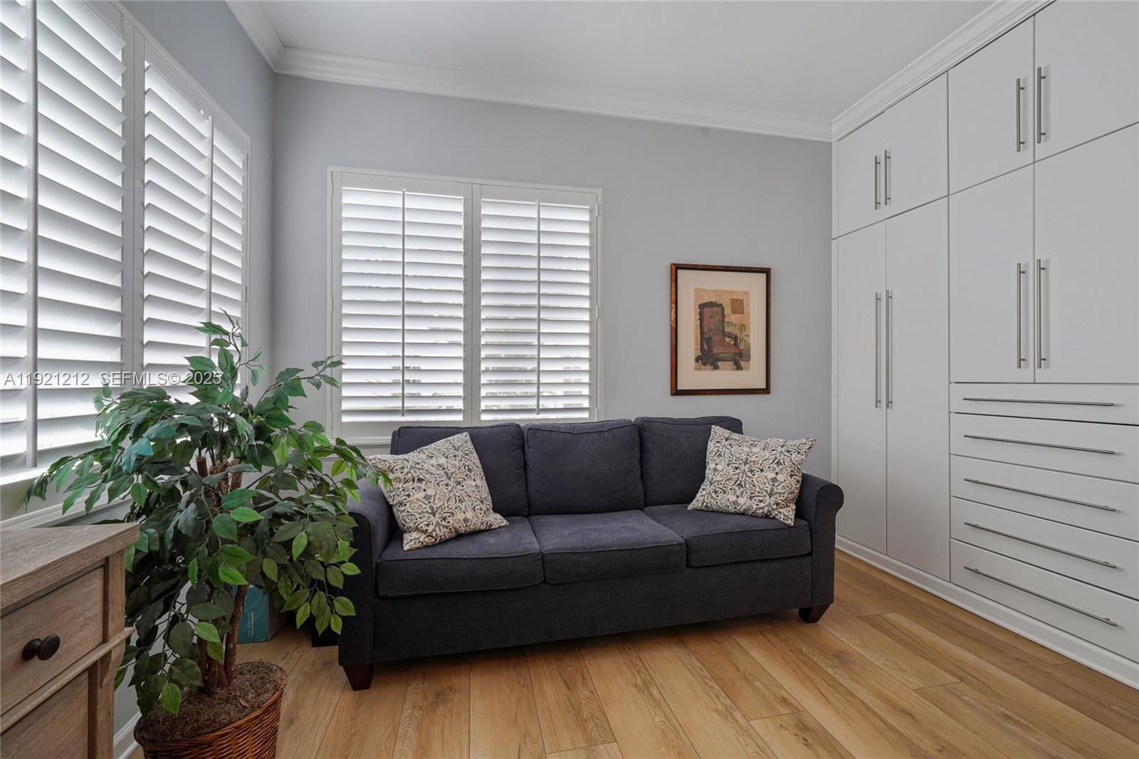 2870 PINE TREE CONDO - Residential