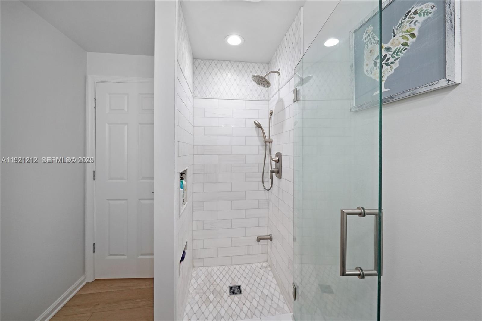 2870 PINE TREE CONDO - Residential