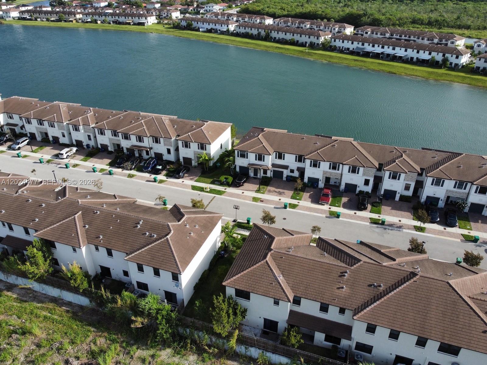 ENCLAVE SOUTH PHASE 2 - Residential