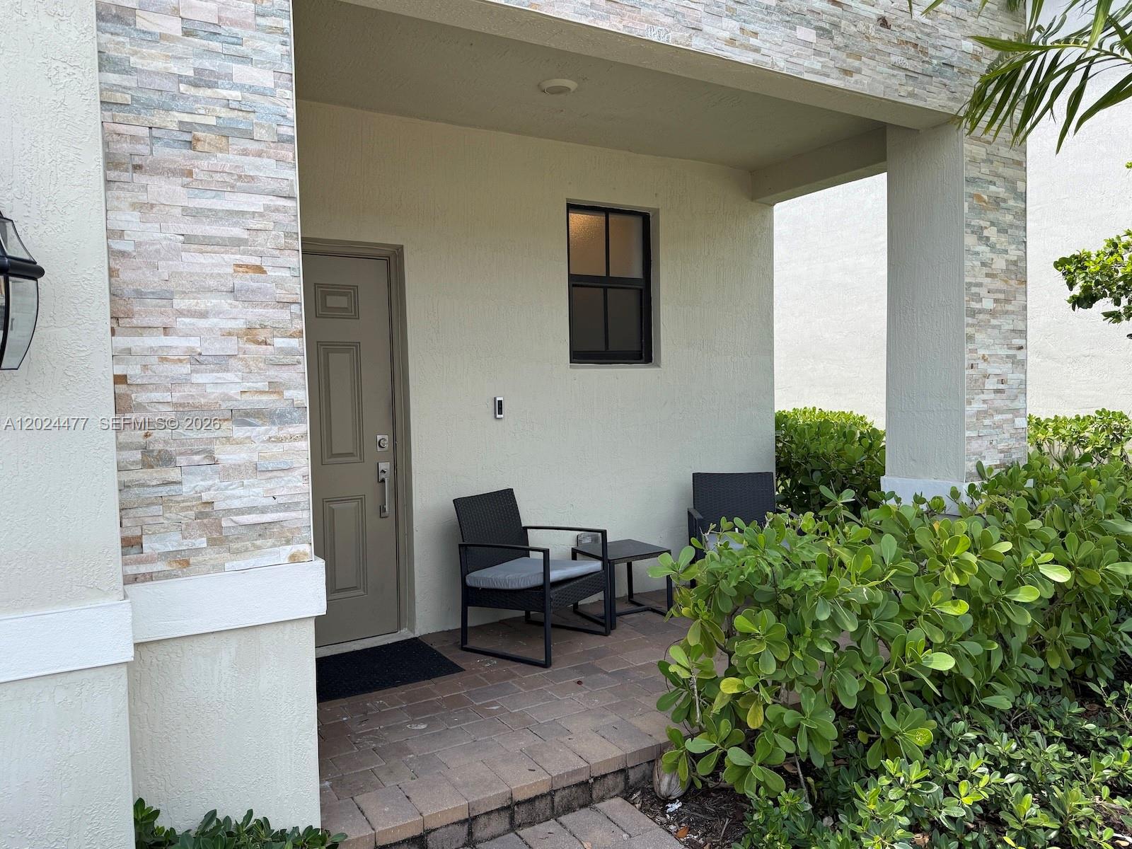 ENCLAVE SOUTH PHASE 2 - Residential