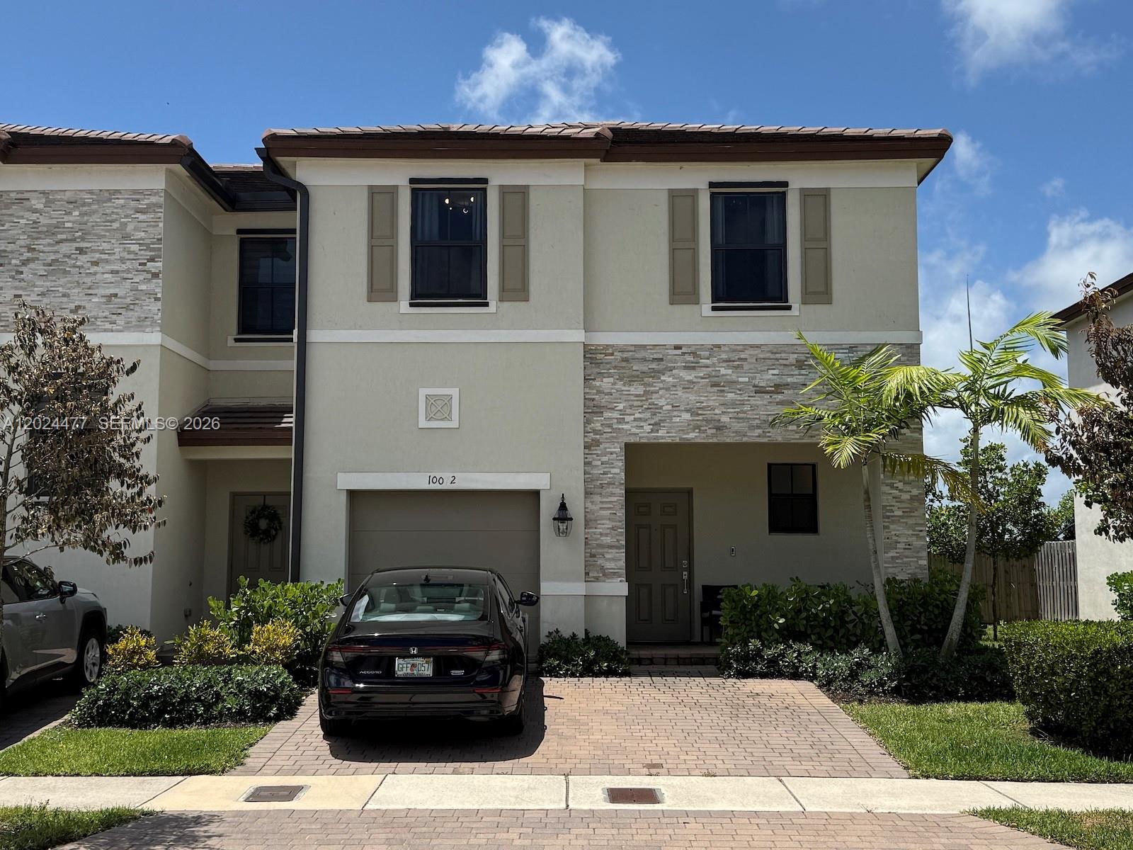 ENCLAVE SOUTH PHASE 2 - Residential