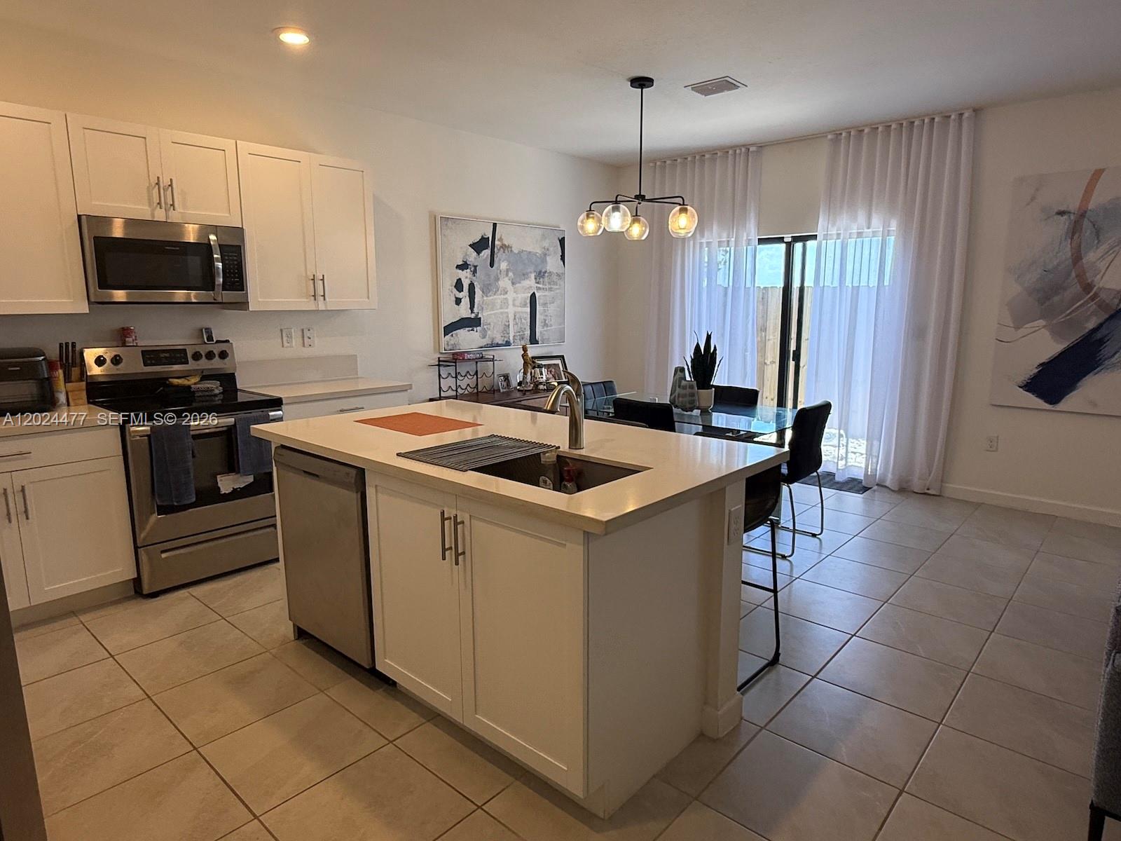 ENCLAVE SOUTH PHASE 2 - Residential