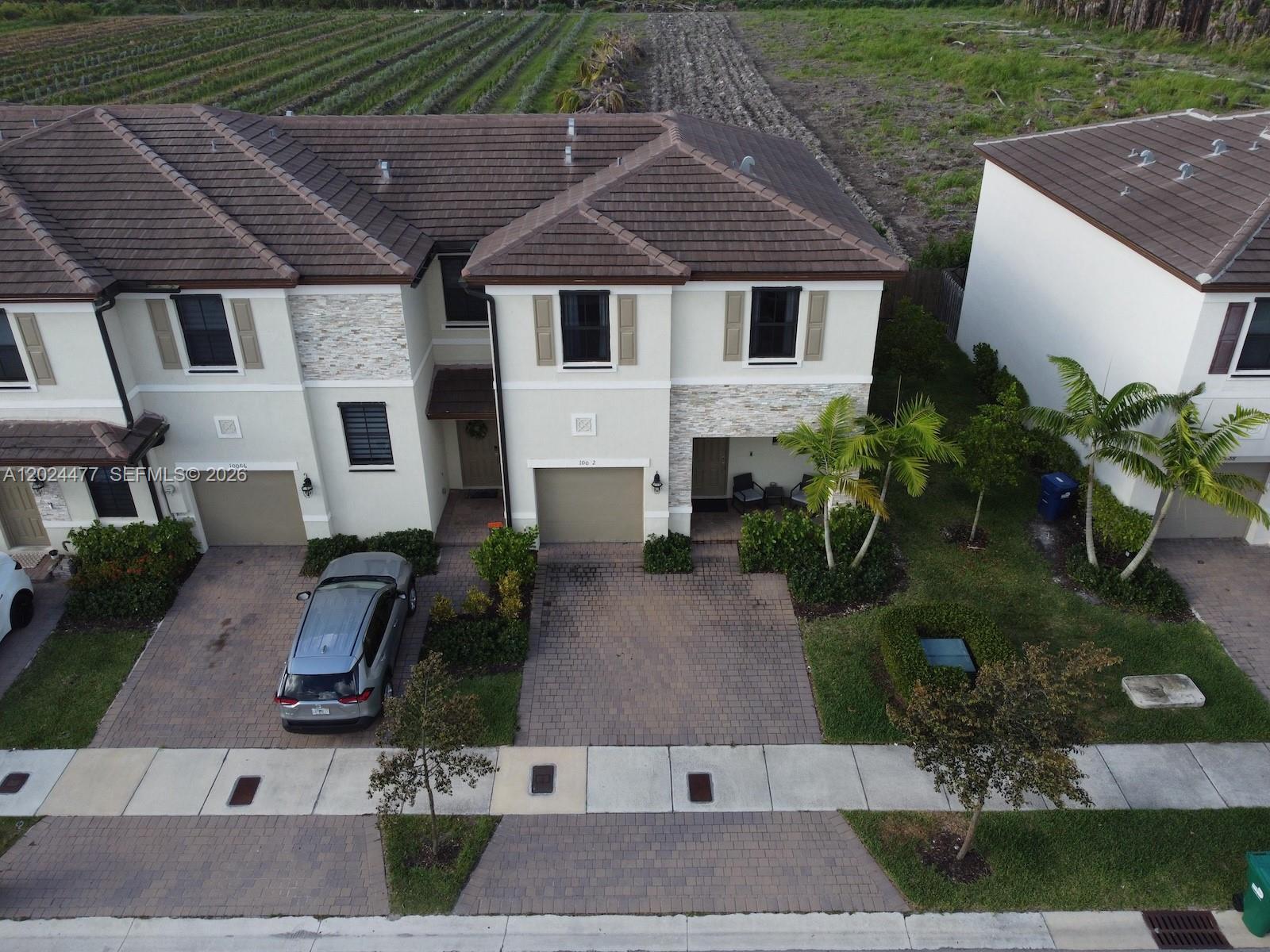 ENCLAVE SOUTH PHASE 2 - Residential