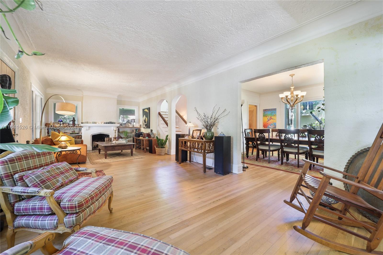 SHADOWLAWN - Residential