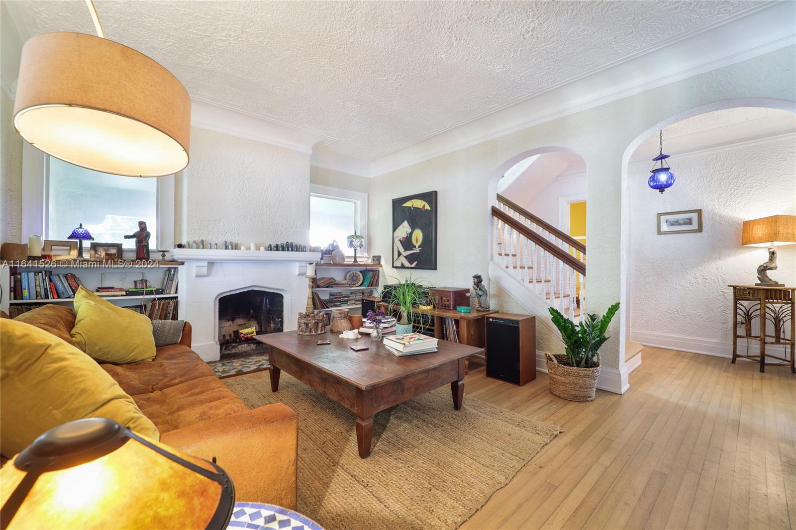 SHADOWLAWN - Residential