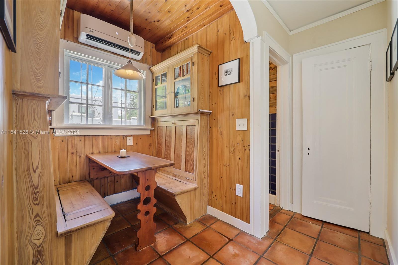 SHADOWLAWN - Residential