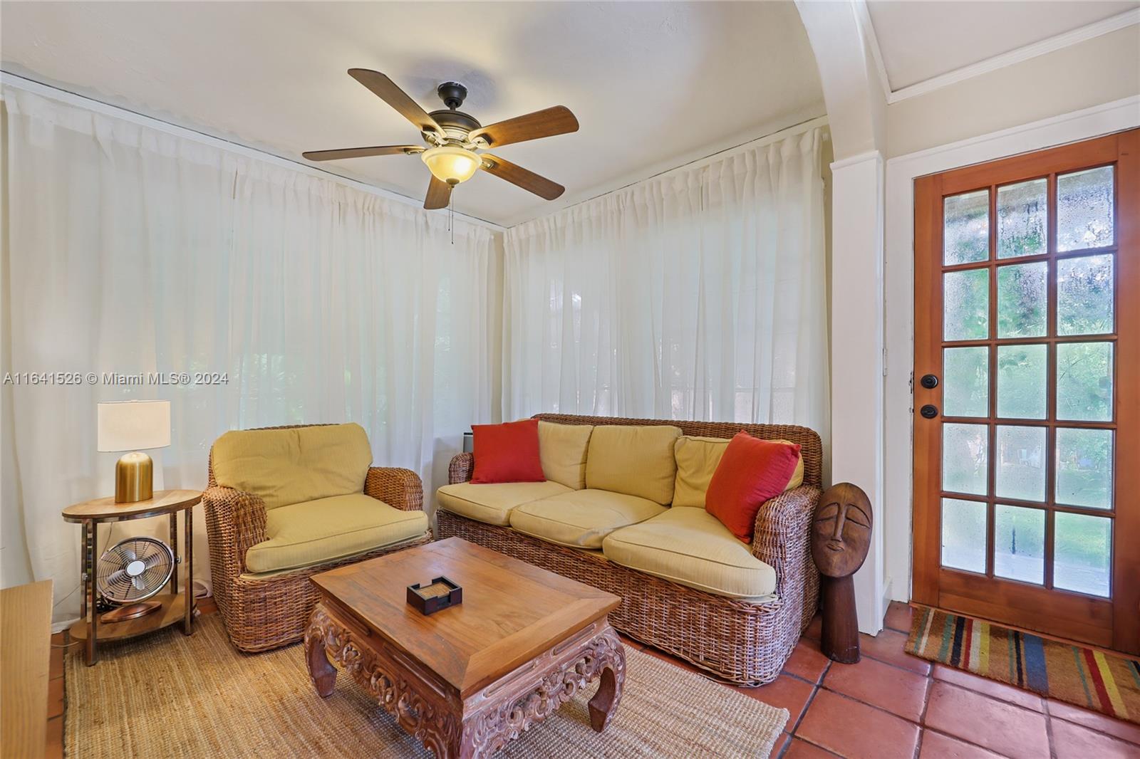 SHADOWLAWN - Residential