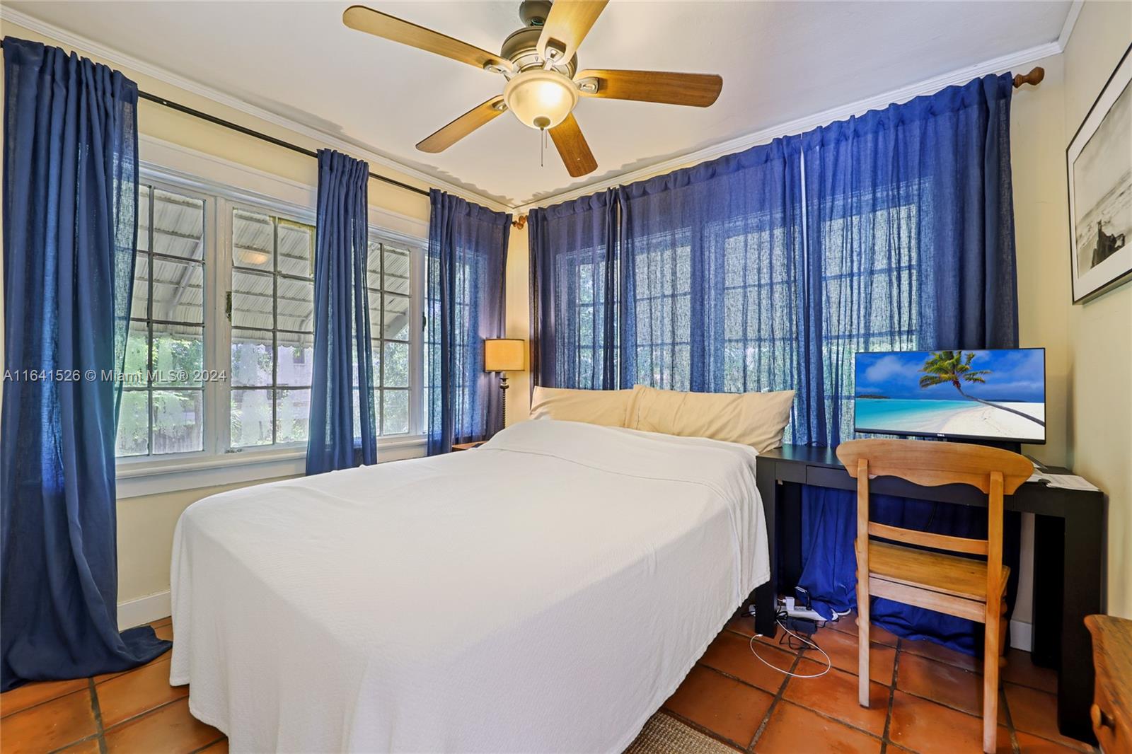 SHADOWLAWN - Residential