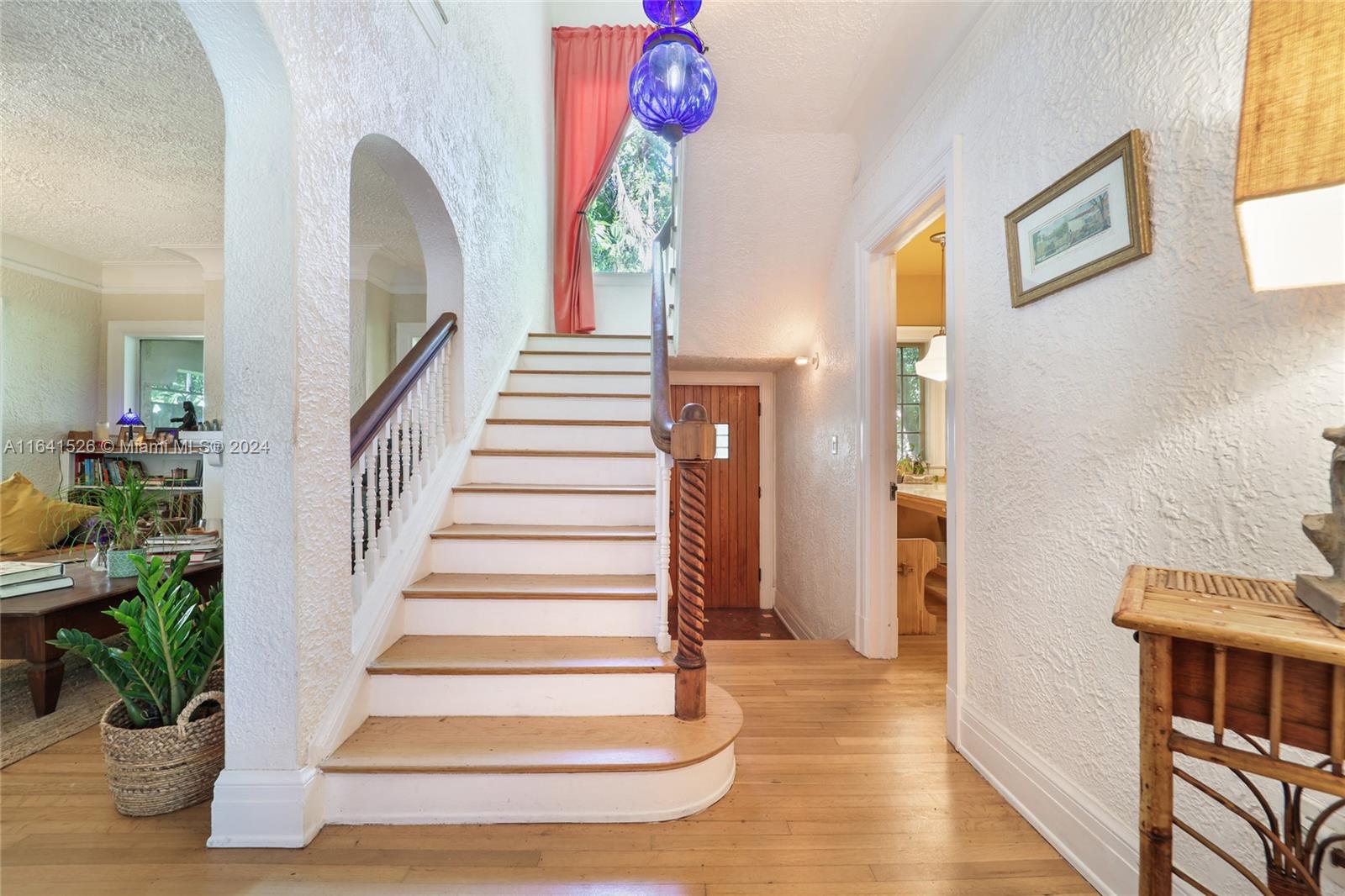 SHADOWLAWN - Residential