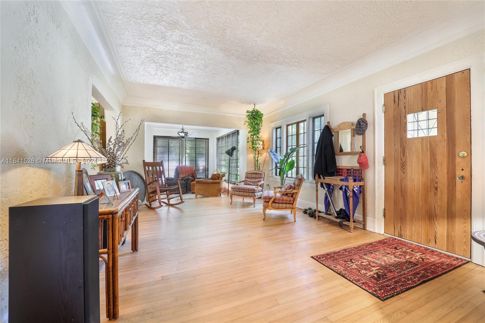 SHADOWLAWN - Residential