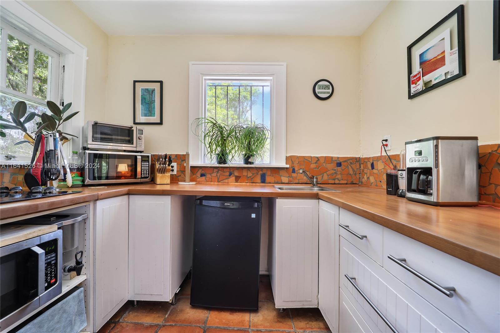 SHADOWLAWN - Residential