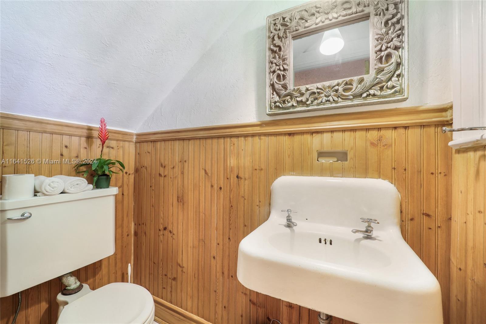 SHADOWLAWN - Residential