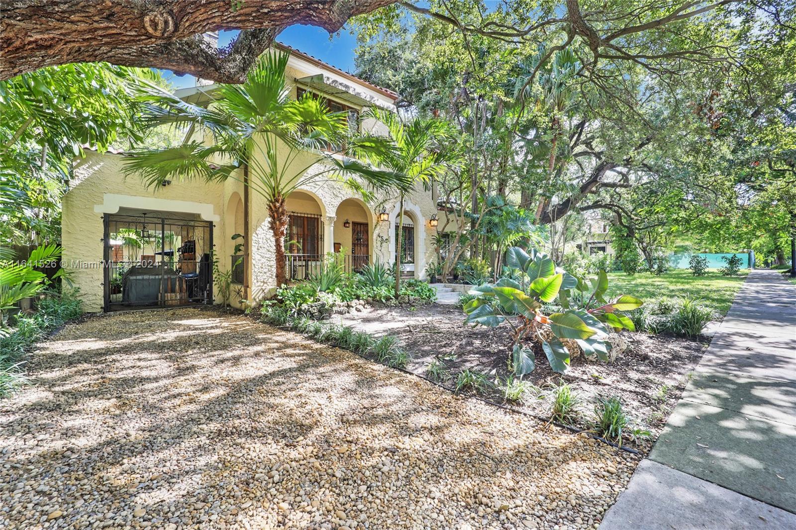 SHADOWLAWN - Residential